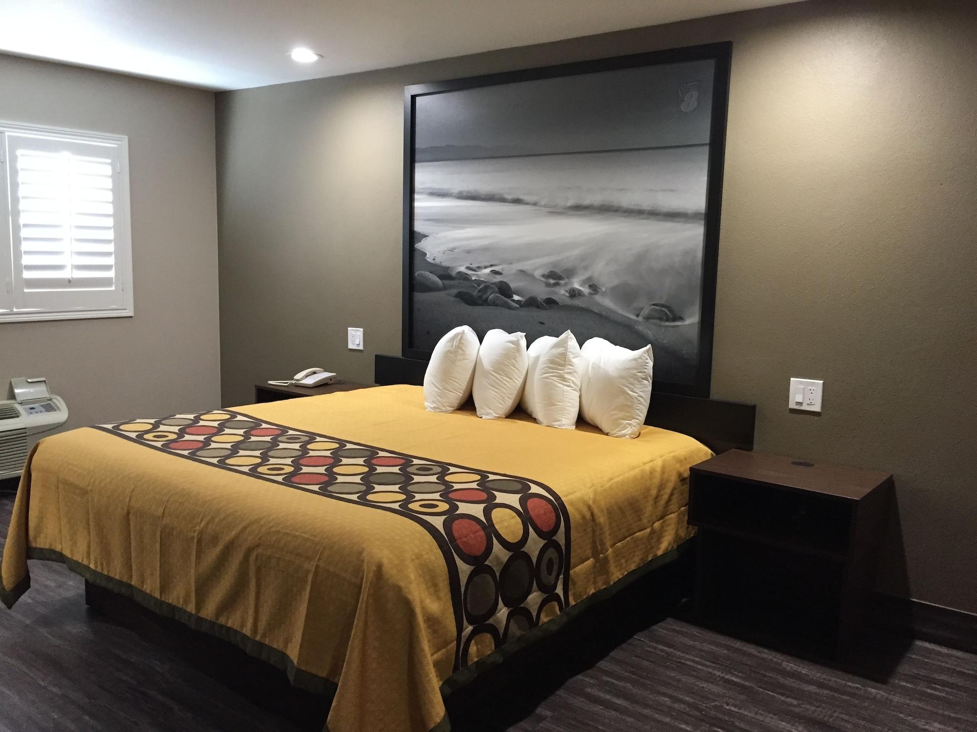 Super 8 By Wyndham National City Chula Vista Экстерьер фото