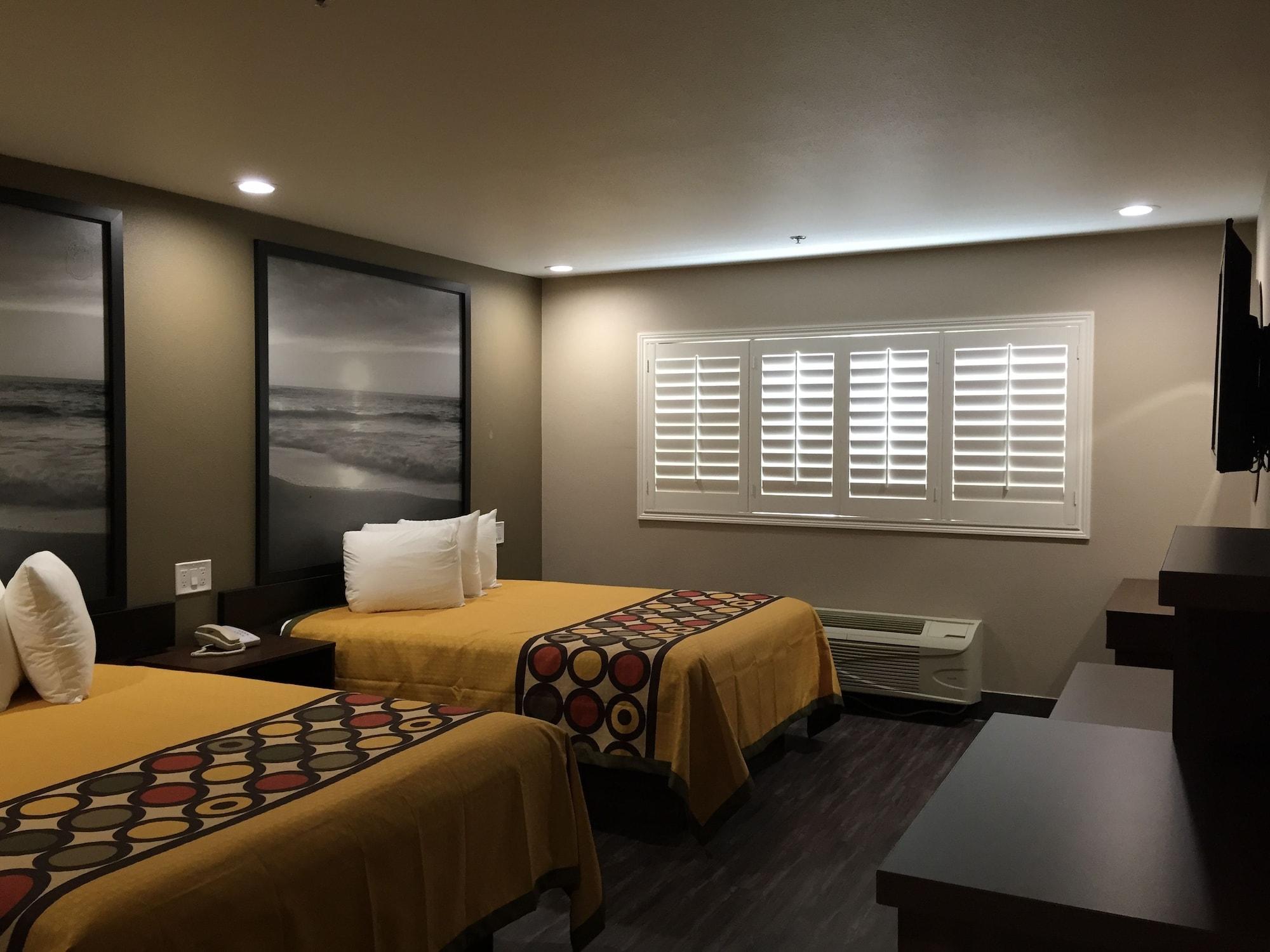 Super 8 By Wyndham National City Chula Vista Экстерьер фото