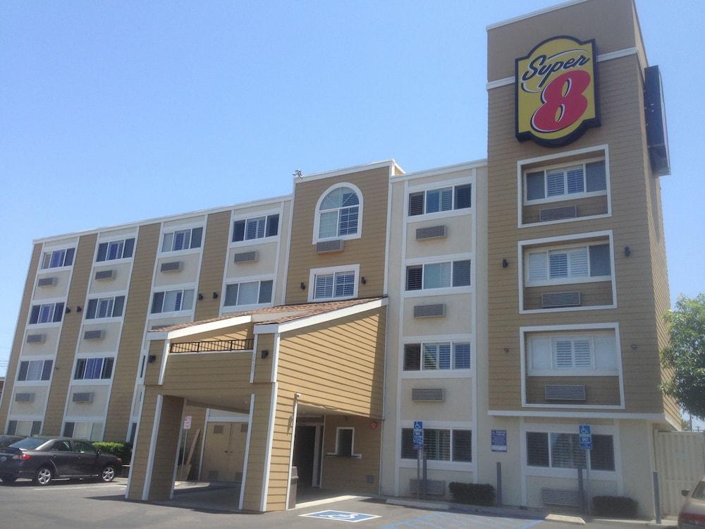 Super 8 By Wyndham National City Chula Vista Экстерьер фото
