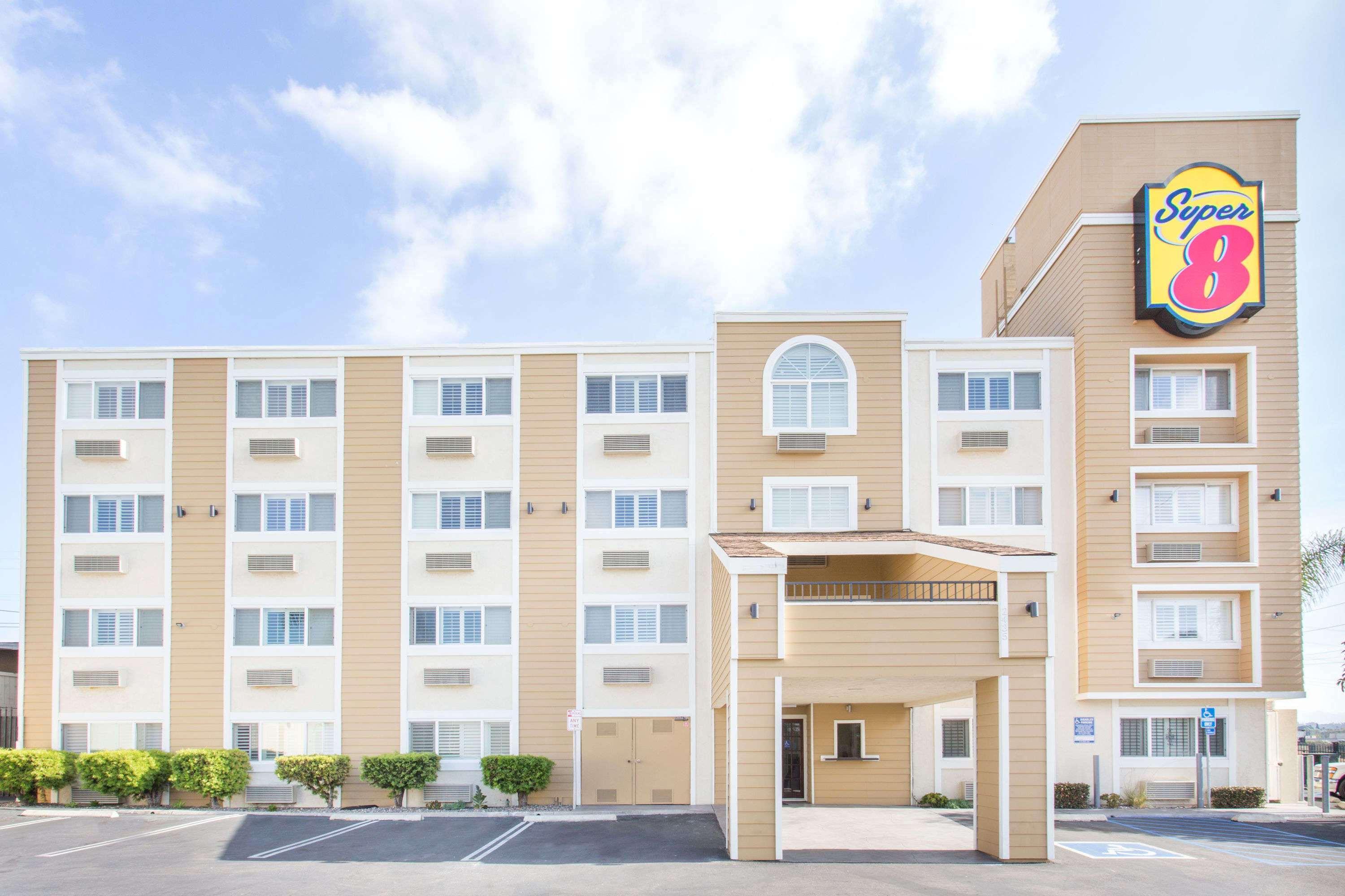 Super 8 By Wyndham National City Chula Vista Экстерьер фото