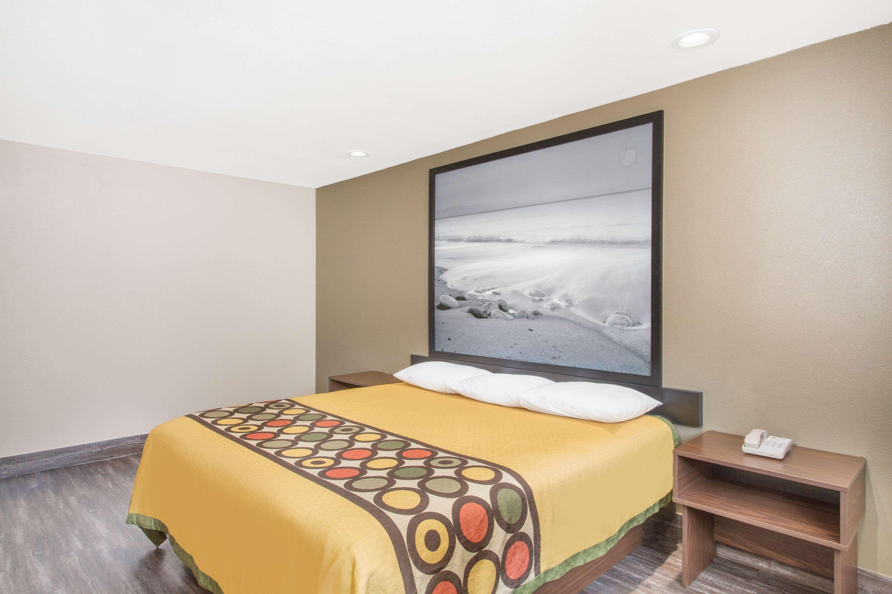 Super 8 By Wyndham National City Chula Vista Экстерьер фото