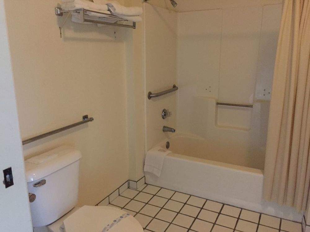 Super 8 By Wyndham National City Chula Vista Номер фото