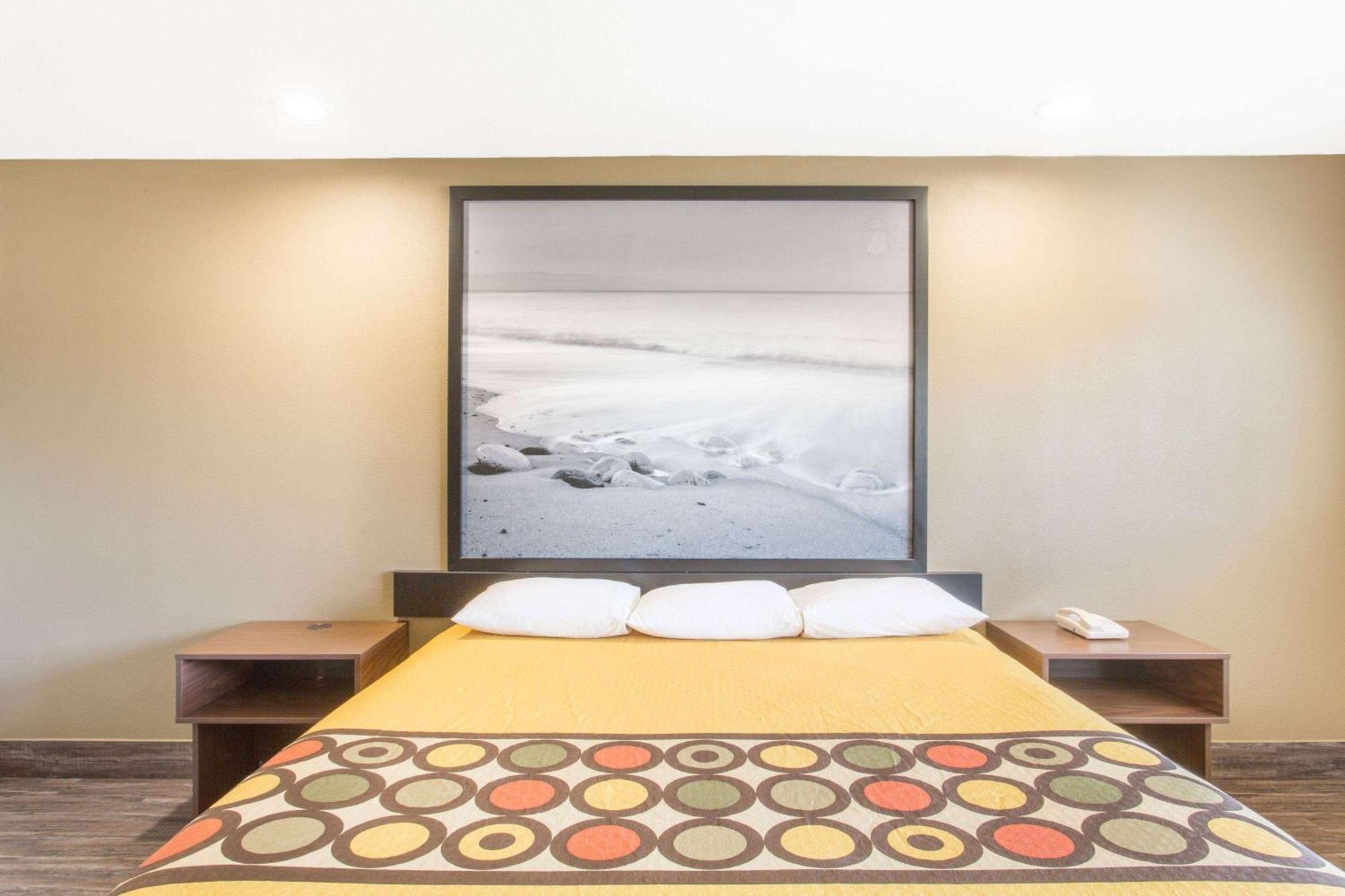 Super 8 By Wyndham National City Chula Vista Экстерьер фото